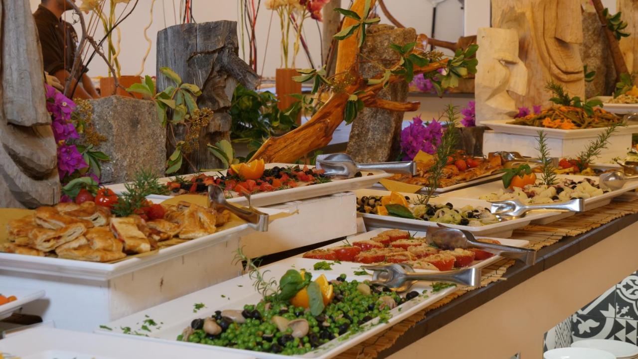 Club Esse Cala Bitta Hotel Baja Sardinia Eksteriør billede