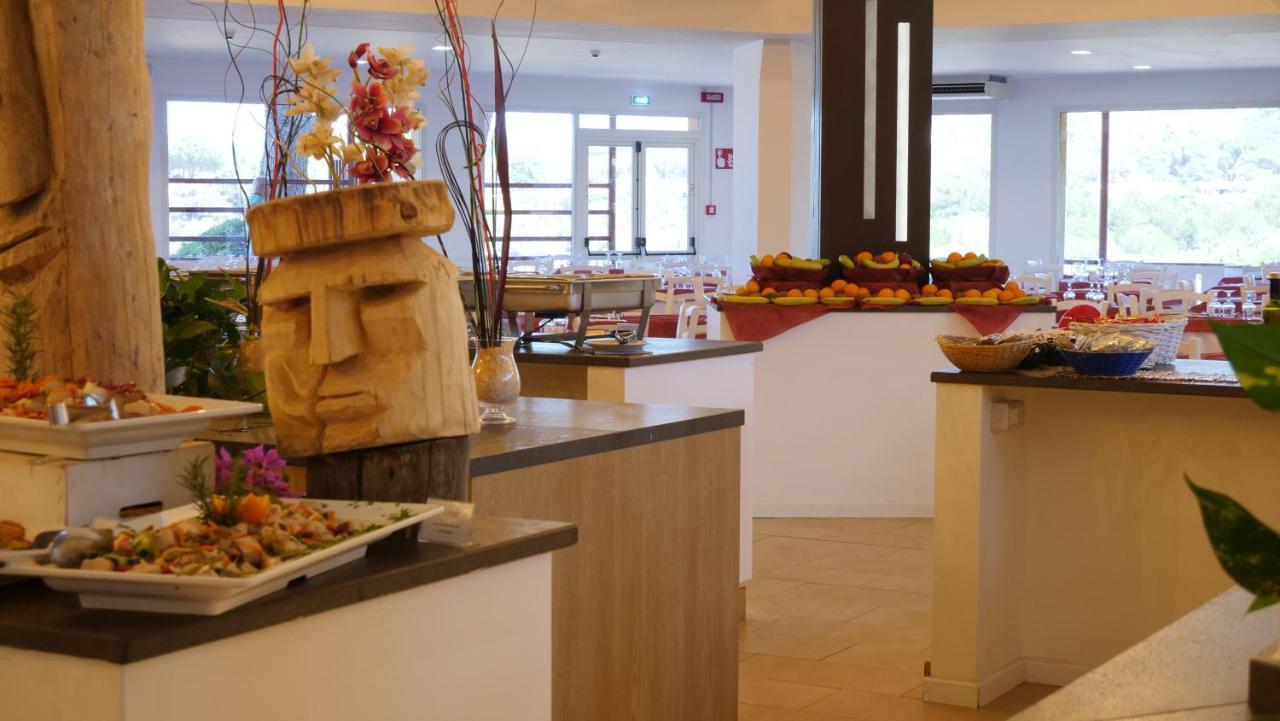 Club Esse Cala Bitta Hotel Baja Sardinia Eksteriør billede