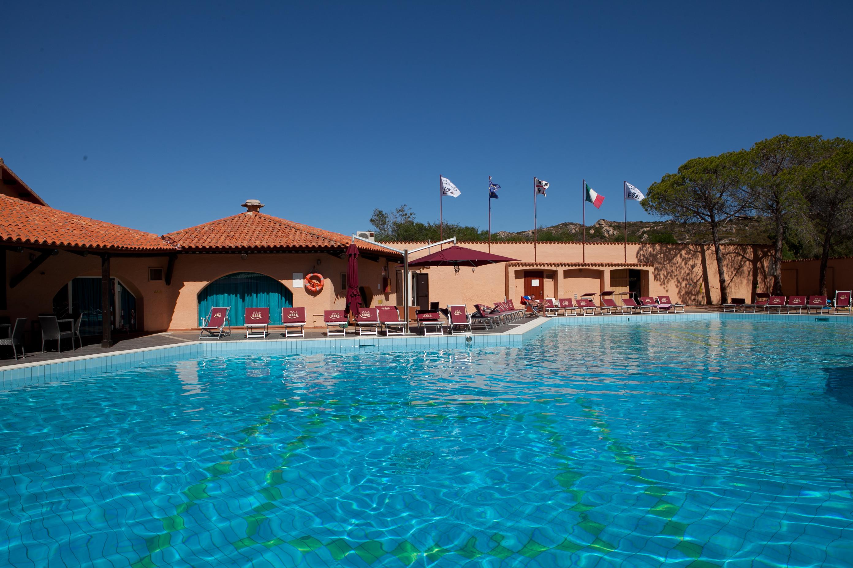 Club Esse Cala Bitta Hotel Baja Sardinia Eksteriør billede