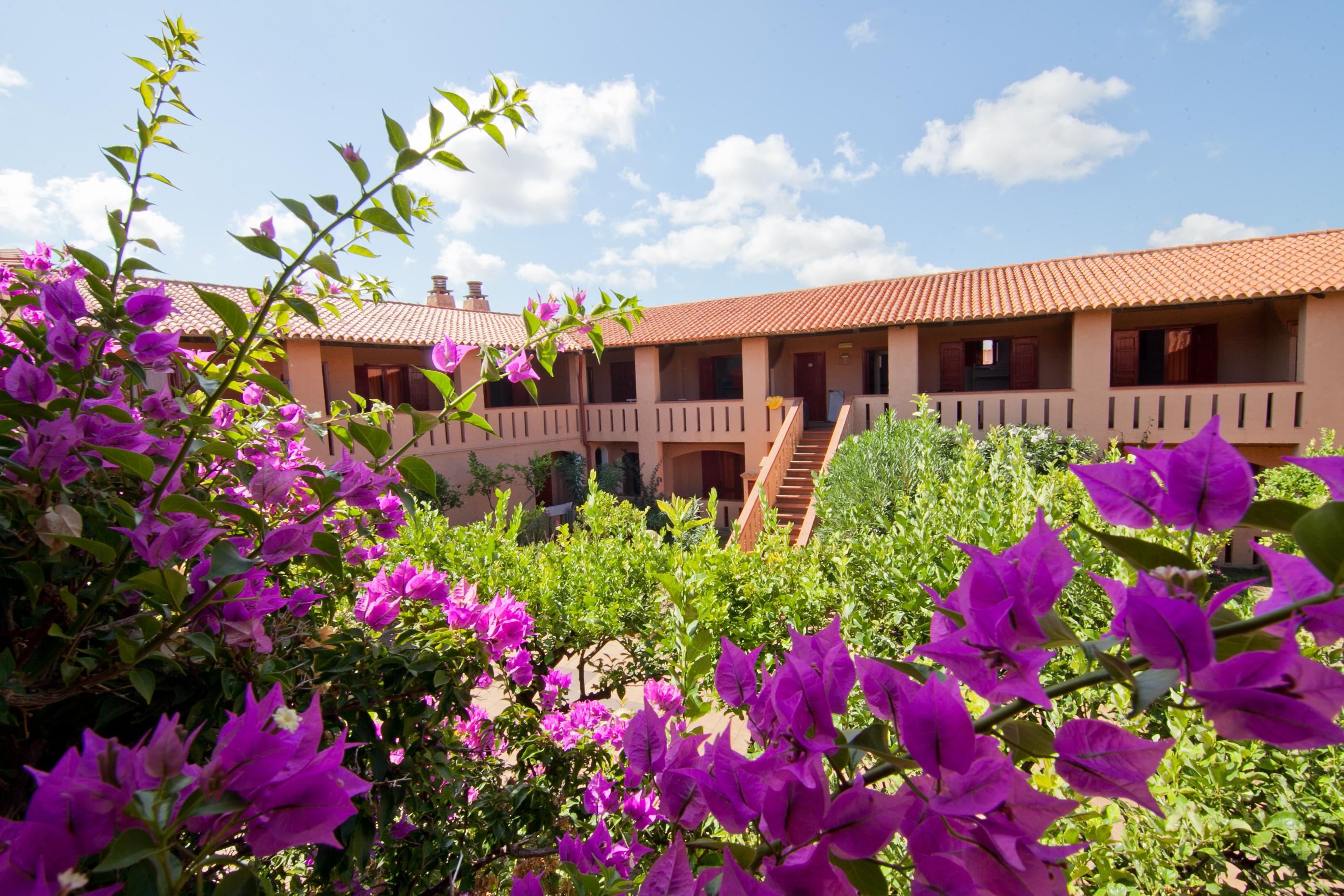 Club Esse Cala Bitta Hotel Baja Sardinia Eksteriør billede