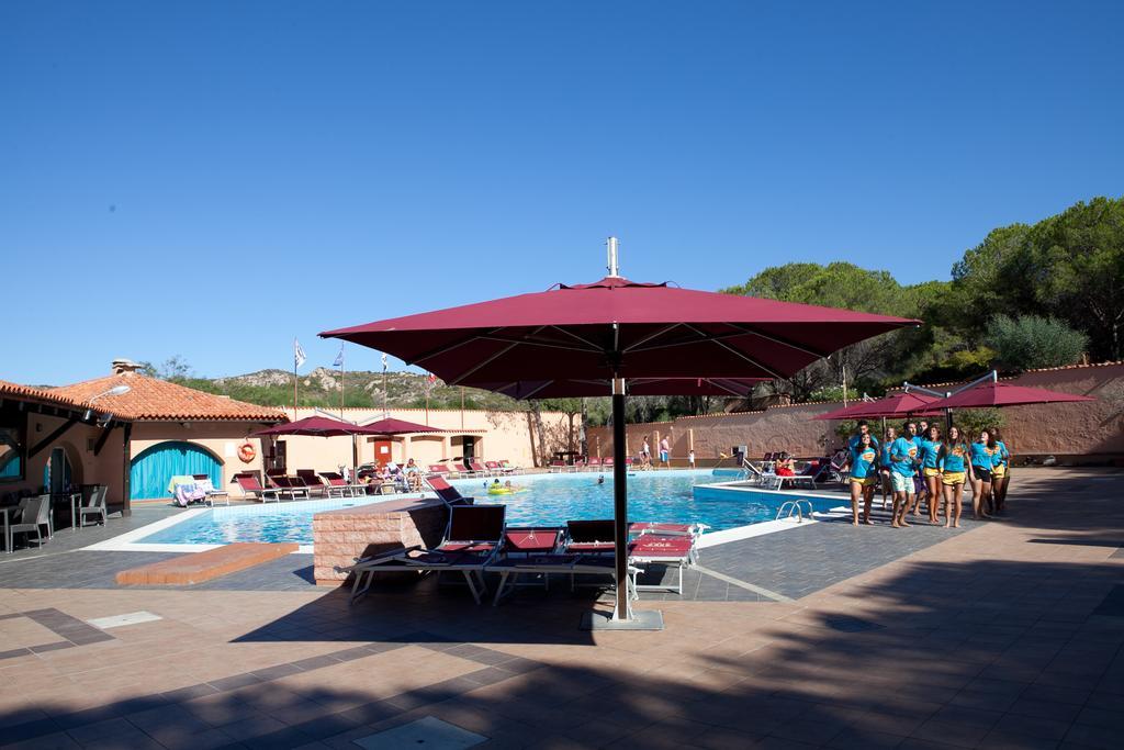 Club Esse Cala Bitta Hotel Baja Sardinia Eksteriør billede