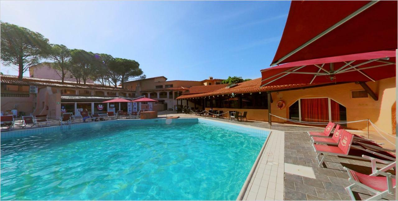Club Esse Cala Bitta Hotel Baja Sardinia Eksteriør billede